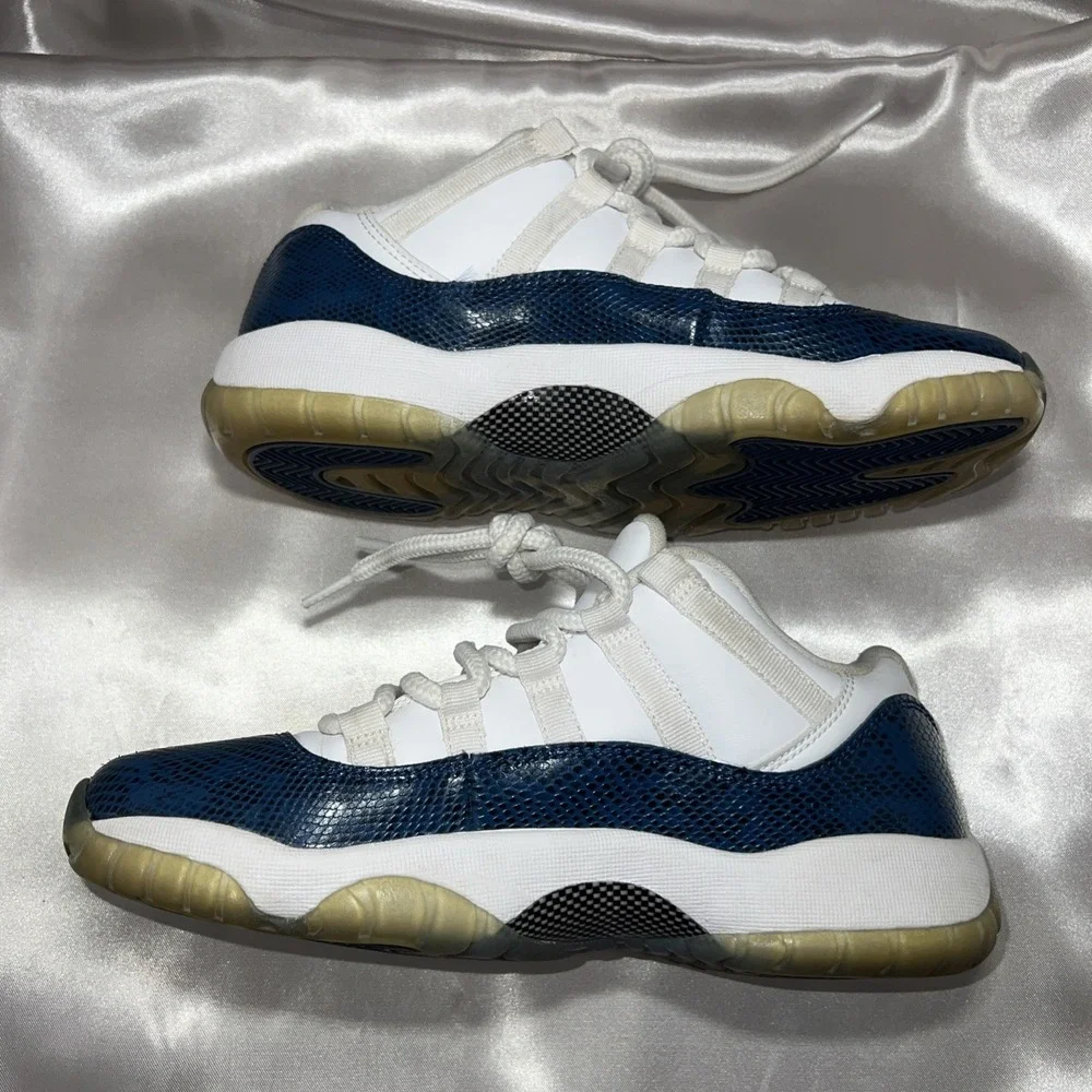 Jordan 11 Retro Low‎ Snakeskin Navy Size 7Y CD6846-102 | Preloved